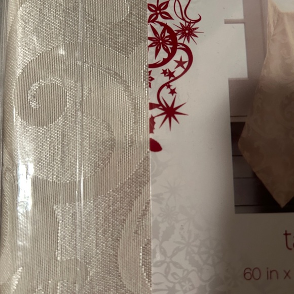 Two Target Tableclothes - Picture 2 of 5